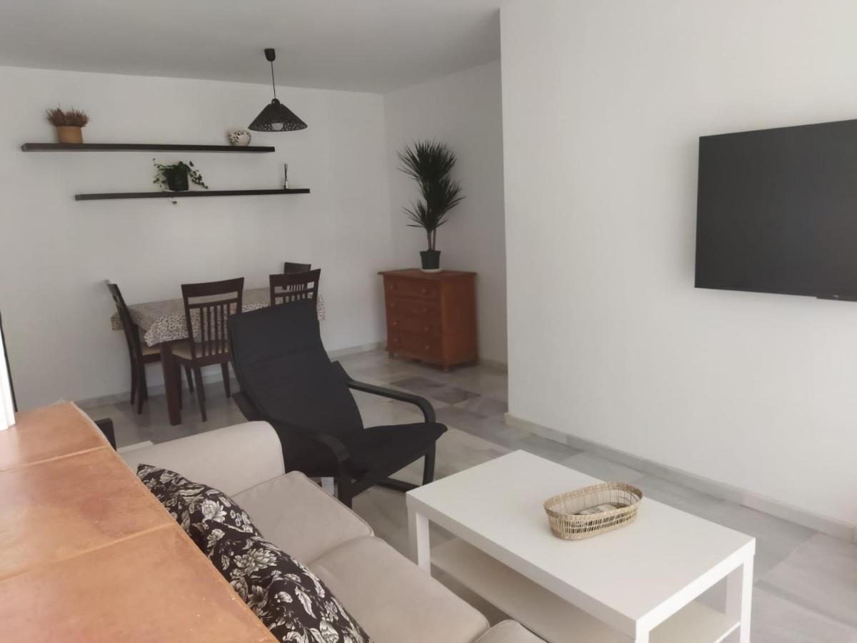 Apartment Piso Tres Dormitorios, Dos Banos, Garaje, Casco Urbano *